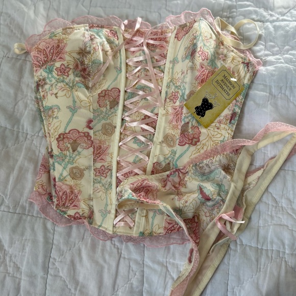 Lover Era Set by Madison Ave size large - Picture 6 of 16